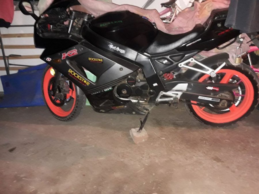 VENDO MOTO