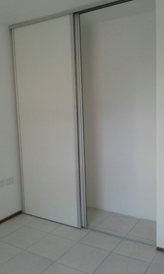 VENDO DEPARTAMENTO 1 DORM EXCELENTE UBICACION, ALBERDI CERCA DE PLAZA JERONIMO