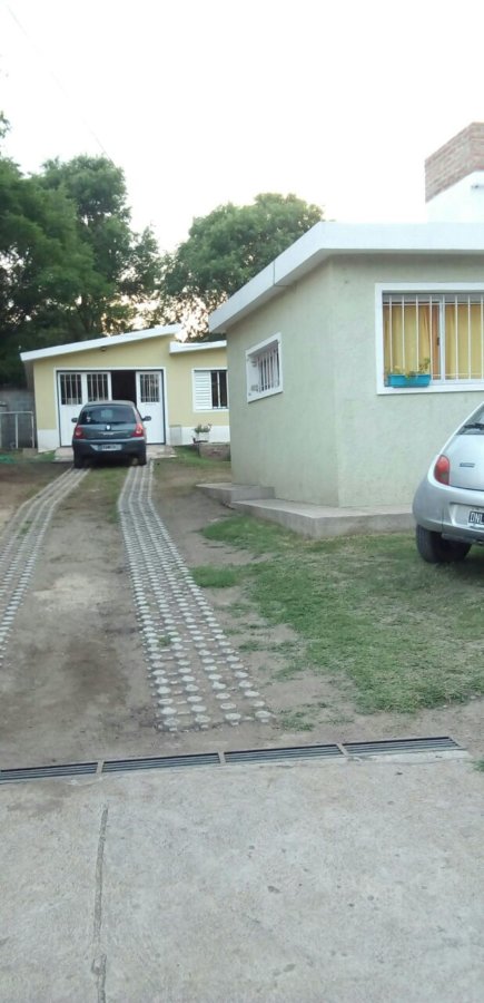 Casa en Carlos  Paz por días, cerca del río!!