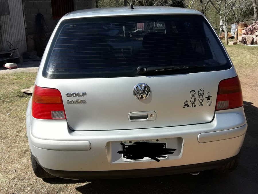 VENDO;GOLF 1.6 FORMATO ALEMAN Modelo 2000 en ECELENTE ESTADO