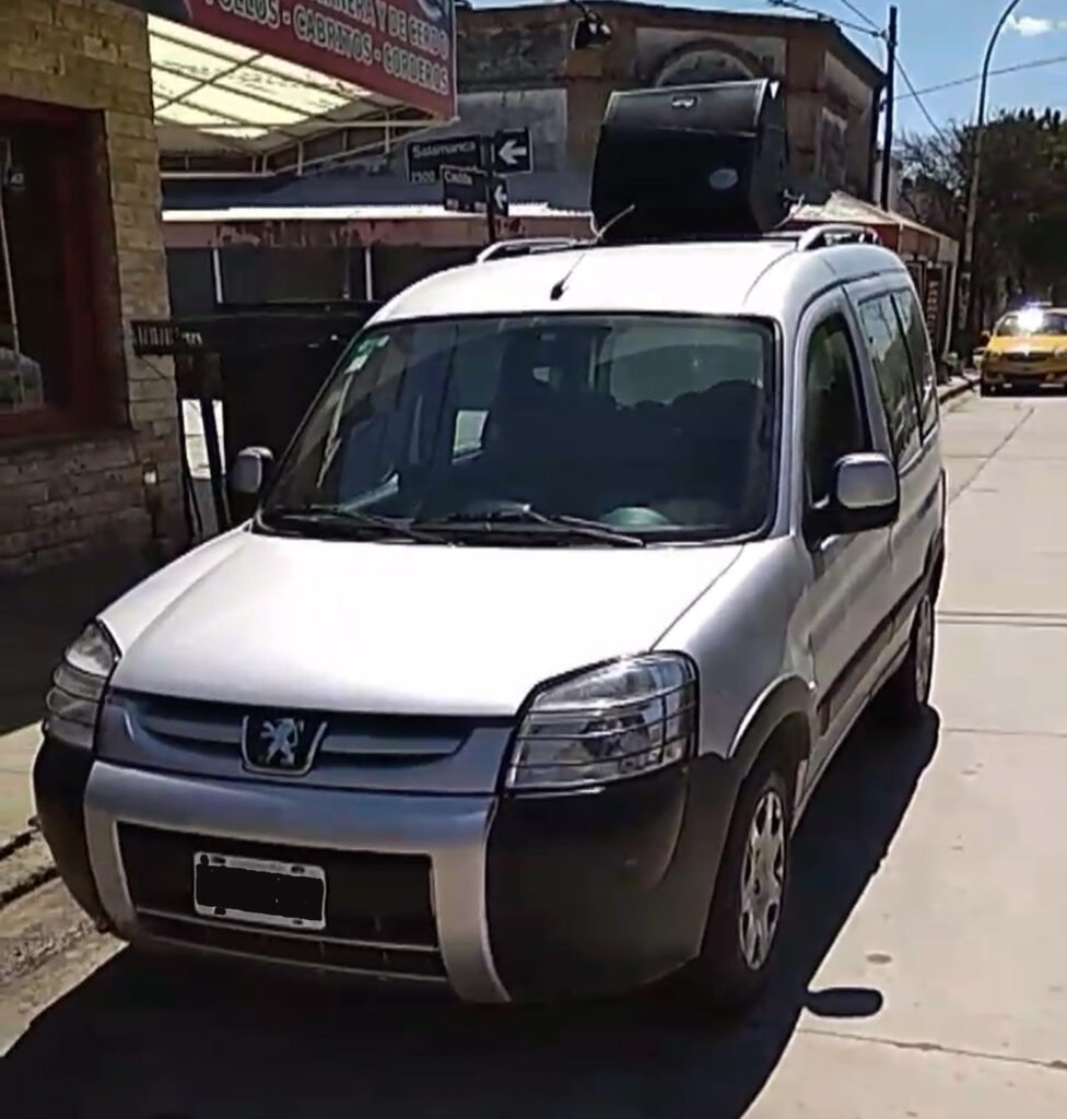 Publicidad Callejera – Equipo Móvil para Desfiles Cordoba